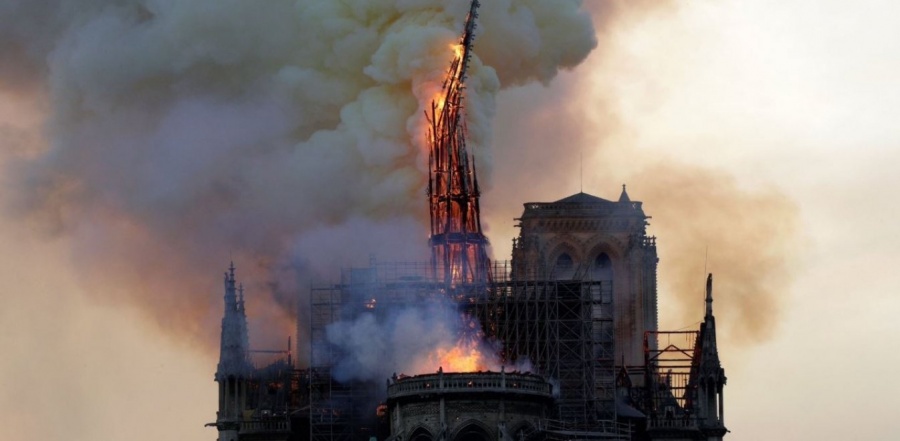 Επιτήδειοι ξεγελούν με «μαϊμού» εκκλήσεις για δωρεές στην Παναγία των Παρισίων