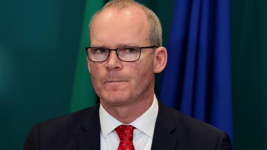 Coveney (Ιρλανδία): Η ΕΕ εξετάζει πιθανό embargo στο ρωσικό πετρέλαιο - Ελπίζω να επιτευχθεί συμφωνία σύντομα
