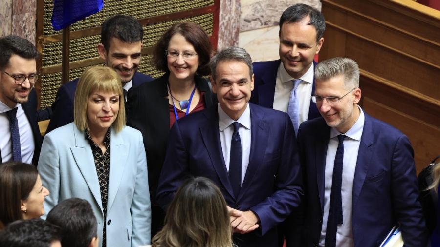 Λάθος στην καταμέτρηση ψήφων - Ακόμα ένα «γαλάζιο» όχι στον γάμο ομόφυλων ζευγαριών