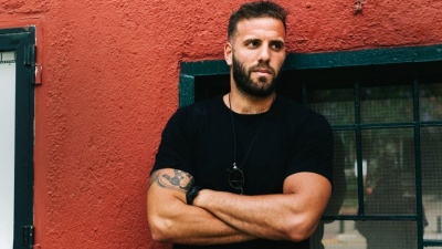 Unthinkable - Journalist reported beating by Nikos Pappas - SYRIZA expelled him