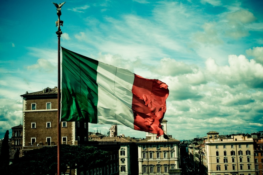 Δ. Ζακοντίνος (οικονομολόγος): H Ιταλία σε ευθεία σύγκρουση με την ΕΕ - Η Ευρώπη «κρύβεται» από την πραγματικότητα