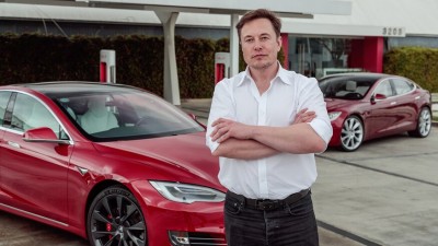 Elon Musk: Η Tesla θα πουλάει ηλεκτρικά αυτοκίνητα και στην Ινδία από το 2021
