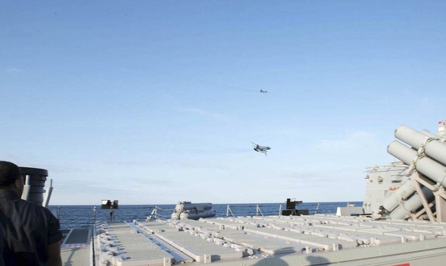 Κλιμακώνεται η ένταση για τη Συρία - Ρωσικό μαχητικό πραγματοποίησε χαμηλή υπερπτήση πάνω από γαλλικό πολεμικό πλοίο