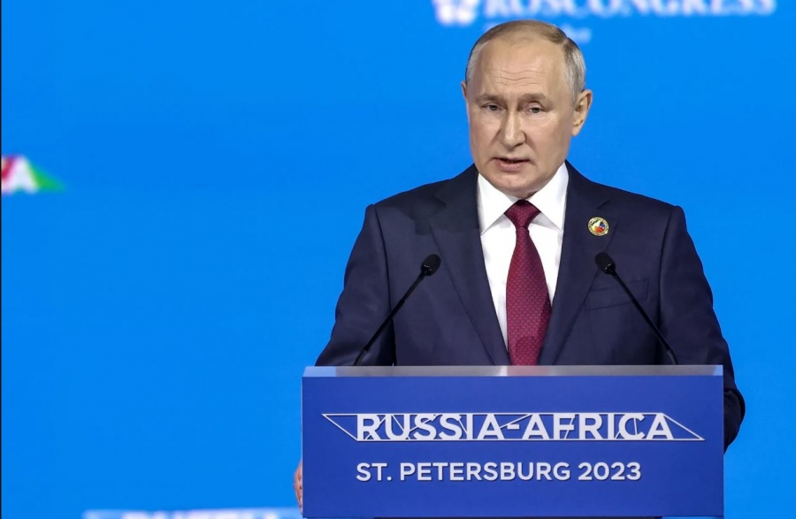 Νέος πόλος ισχύος η Αφρική - Putin: Η Δύση φταίει για την άνοδο των τιμών σε τρόφιμα, ενέργεια