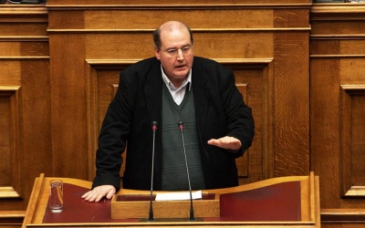 Φίλης: Οπισθοδρομική πολιτική από τον Μητσοτάκη - Πηγαίνει προς τα ακροδεξιά