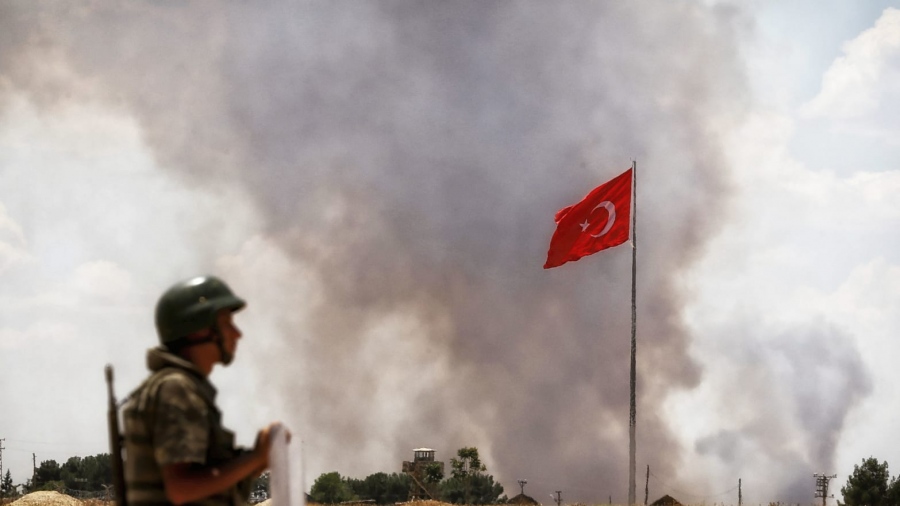 Επίθεση Κούρδων σε τουρκική βάση στη βόρεια Συρία