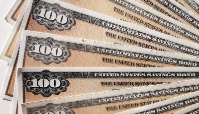 Τα 2 τρισ. πλησιάζουν οι εκδόσεις εταιρικών ομολόγων σε δολάριο ΗΠΑ το 2020