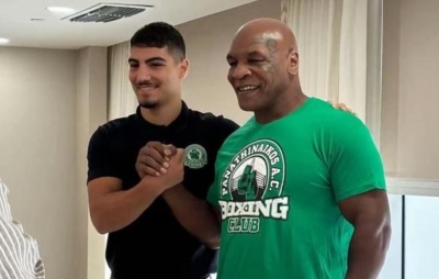 Έπος - Με τη φανέλα πυγμαχίας του Παναθηναϊκού ο θρύλος Mike Tyson