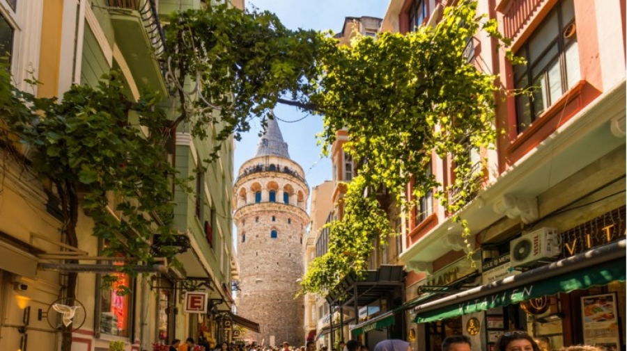 Τουρκία: Μυστήριο με τον θάνατο Νορβηγού στην Κωνσταντινούπολη - Στο νοσοκομείο 31χρονη Ελληνίδα τουρίστρια