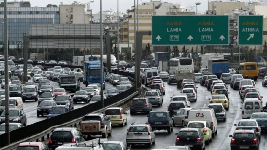 Κίνητρα απόσυρσης εταιρικών οχημάτων φέρνει η κυβέρνηση - Στόχος η μείωση των ρύπων