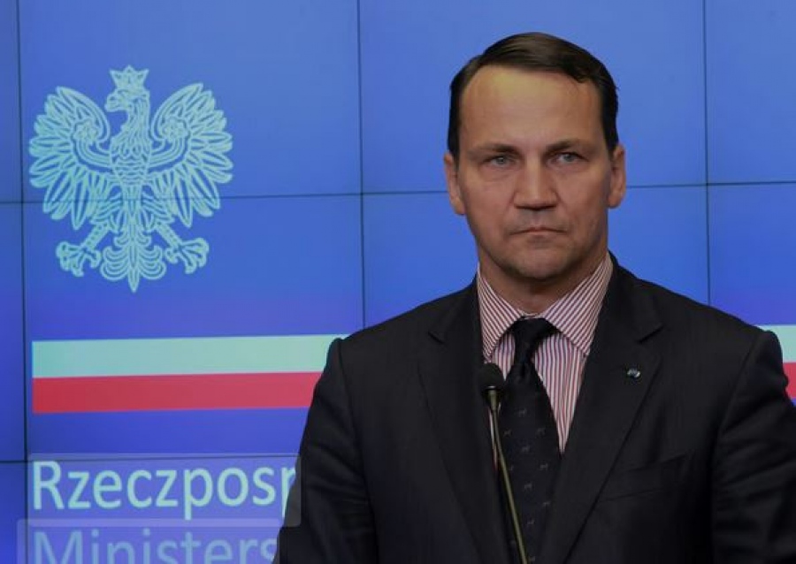 Sikorski (ΥΠΕΞ Πολωνίας) σε Trump: Ο Putin κοροϊδεύει τις ειρηνευτικές σου προσπάθειες