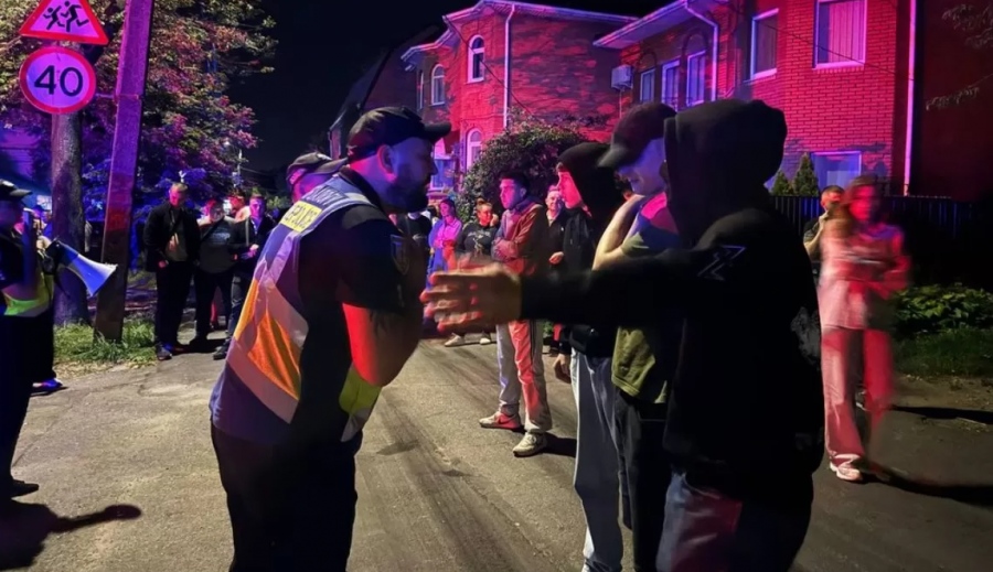 Μαζική εξέγερση στην Ουκρανία κατά της απεγνωσμένης επιστράτευσης –  Κέντρα κράτησης για επίστρατους έφτιαξε το καθεστώς Zelensky