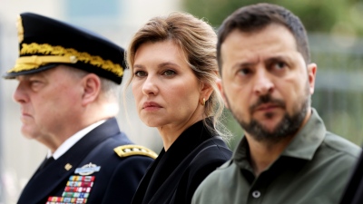 H σκιώδης καρδινάλιος του Κιέβου - Ο Zelensky αποκάλυψε τη γυναίκα στην οποία εκμυστηρεύεται όλα τα μυστικά της Ουκρανίας