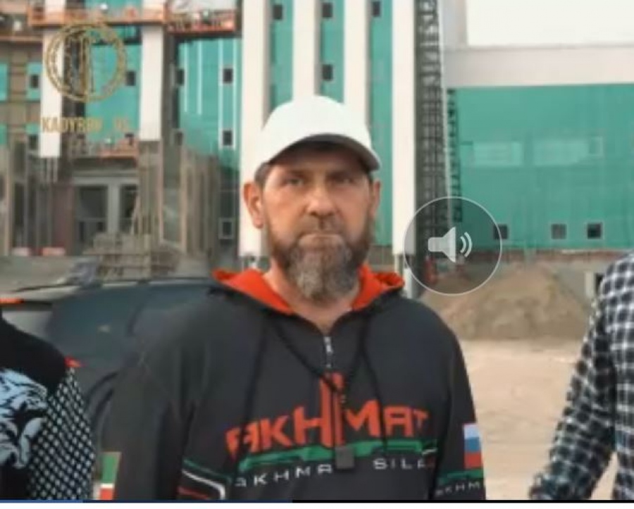 Αγνώριστος: Εμφανώς αδυνατισμένος ο Τσετσένος Kadyrov