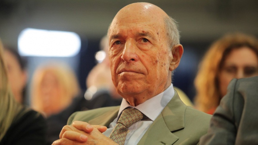 Στα κάγκελα το ΚΙΝΑΛ για τη στοχοποίηση του Σημίτη - Στα όρια της πολιτικής βεντέτας