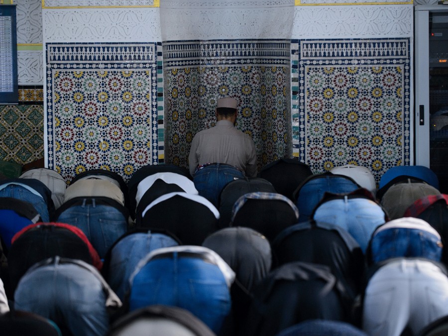 H Αυστρία κλείνει δύο τζαμιά στη Βιέννη επειδή προήγαγαν το ριζοσπαστικό Ισλάμ