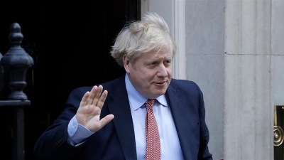 «Τζογαδόρος» με την τύχη του Λονδίνου ο Boris Johnson - Κραυγή ειδικών για την άρση των μέτρων κατά της Covid