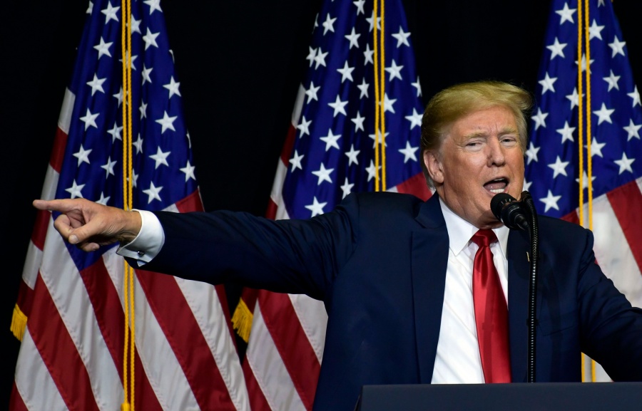 Trump: Η Apple να μεταφέρει την παραγωγή στις ΗΠΑ για να αποφύγει τις συνέπειες του εμπορικού πολέμου με την Κίνα