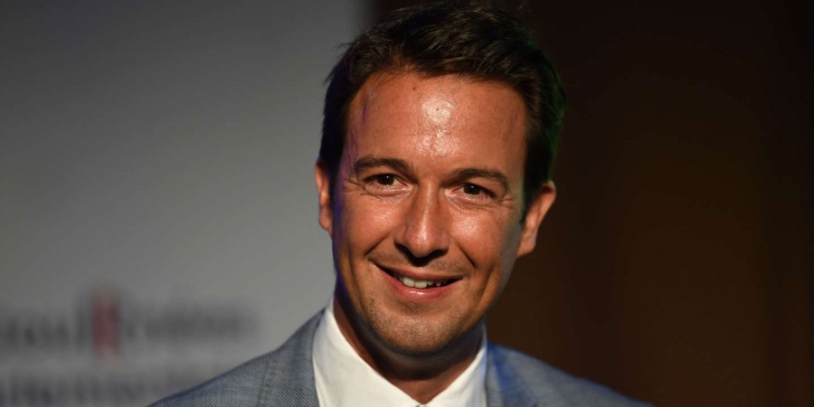 Γαλλία: Ο βουλευτής Peltier των κεντροδεξιών Ρεπουμπλικάνων προσχώρησε στους υποστηρικτές του ακροδεξιού Zemour