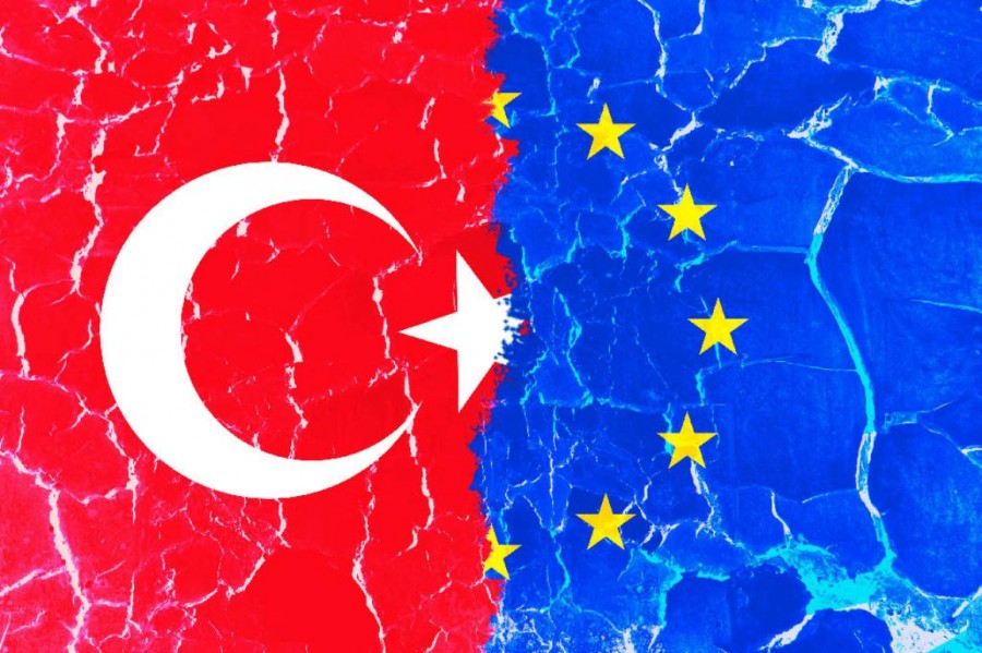 H Irini έφερε ένταση μεταξύ ΕΕ και Τουρκίας... χωρίς αποδείξεις - Η Γερμανία αρνητική στην επιβολή κυρώσεων στις 10-11/12 - Αποχωρεί το Oruc Reis;