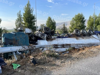 Λάρισα: Σε εξέλιξη η επιχείρηση απομάκρυνσης του βυτιοφόρου  - Κλειστή η εθνική οδός, κομμένη η σιδηροδρομική σύνδεση