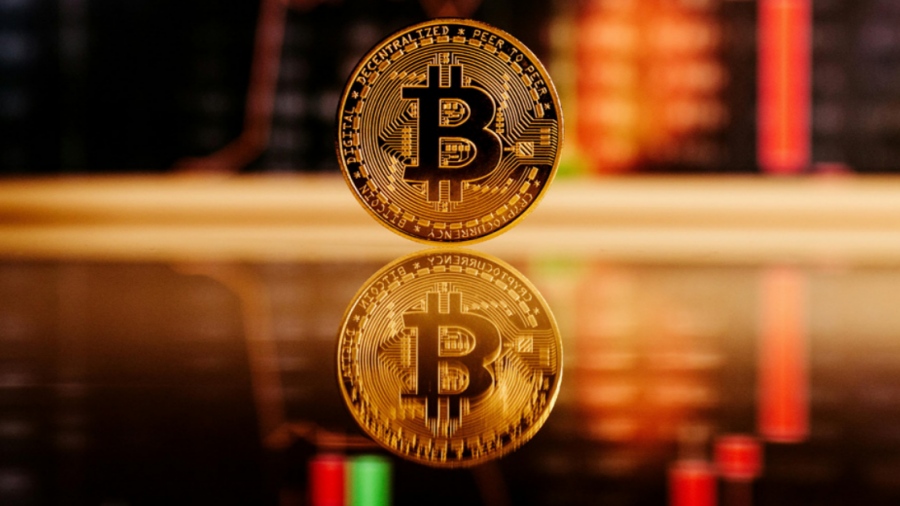 Δισεκατομμυριούχος κρυπτονομισμάτων βλέπει ευκαιρία στο sell off του Bitcoin - «Φορτώνει» μετά το κραχ και ποντάρει στην ΑΙ