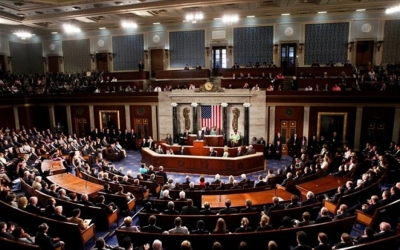 ΗΠΑ: Η Γερουσία πέρασε νόμο που απαγορεύει τις εισαγωγές ρωσικών ενεργειακών πόρων