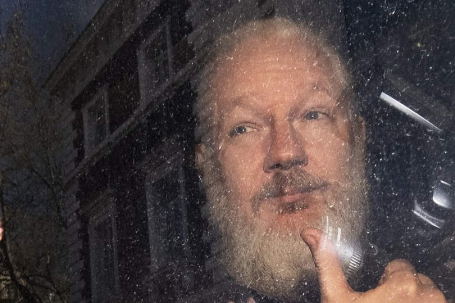 ΗΠΑ: 17 κατηγορίες για κατασκοπεία σε βάρος του Assange άσκησαν οι εισαγγελείς