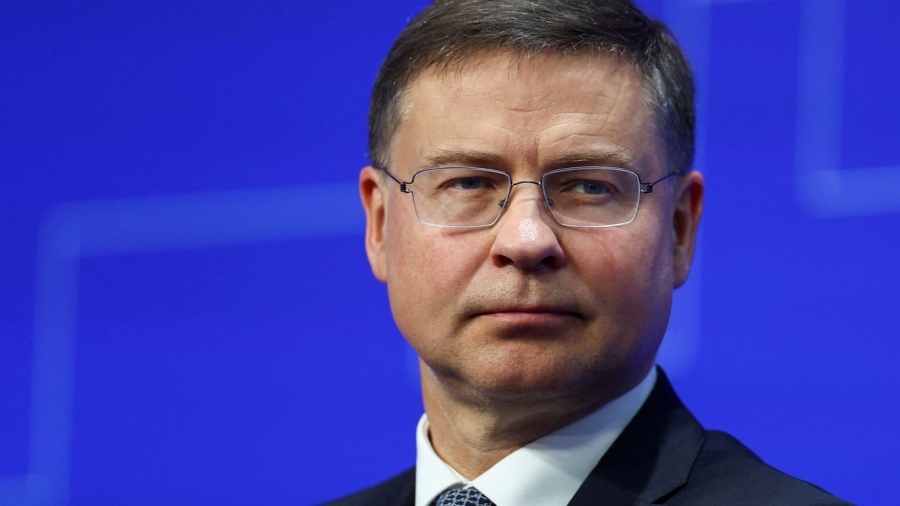 Dombrovskis (ΕΕ): Ο πόλεμος της Ρωσίας στην Ουκρανία κάνει κακό στις αμερικανικές εταιρείες