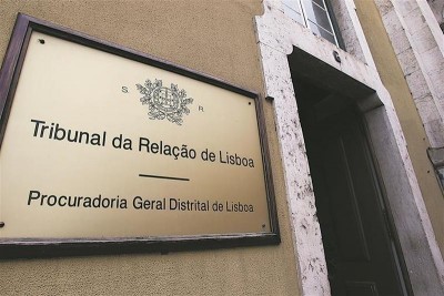 Πορτογαλικό δικαστήριο: «Αναξιόπιστα» τα τεστ PCR για τον κορωνοϊό και «παράνομη» η καραντίνα