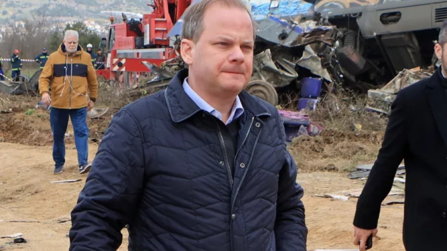 Ραγδαίες εξελίξεις - Στη Βουλή η δικογραφία Τεμπών για Καραμανλή και Σπίρτζη - Το «προηγούμενο» με Τριαντόπουλο