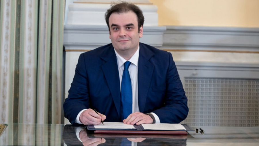 Πιερρακάκης για Alpha Bank: H αύξηση συμμετοχής από UniCredit πιστοποιεί την ευρωστία του ελληνικού τραπεζικού συστήματος