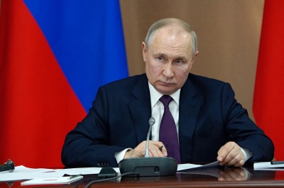 Ο κύβος ερρίφθη: Ο Putin επιβάλλει υποχρεωτικό ευνουχισμό σε όλους τους παιδοβιαστές στην Ρωσία