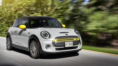 Η BMW μετακινεί την παραγωγή του ηλεκτρικού Mini από τη Βρετανία στην Κίνα