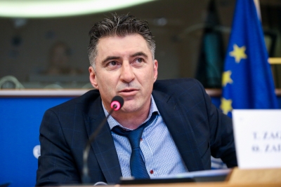 Ζαγοράκης: Στηρίζω τα δικαιώματα των ΛΟΑΤΚΙ, εκ παραδρομής καταψήφισα το τελικό κείμενο στην ΕΕ