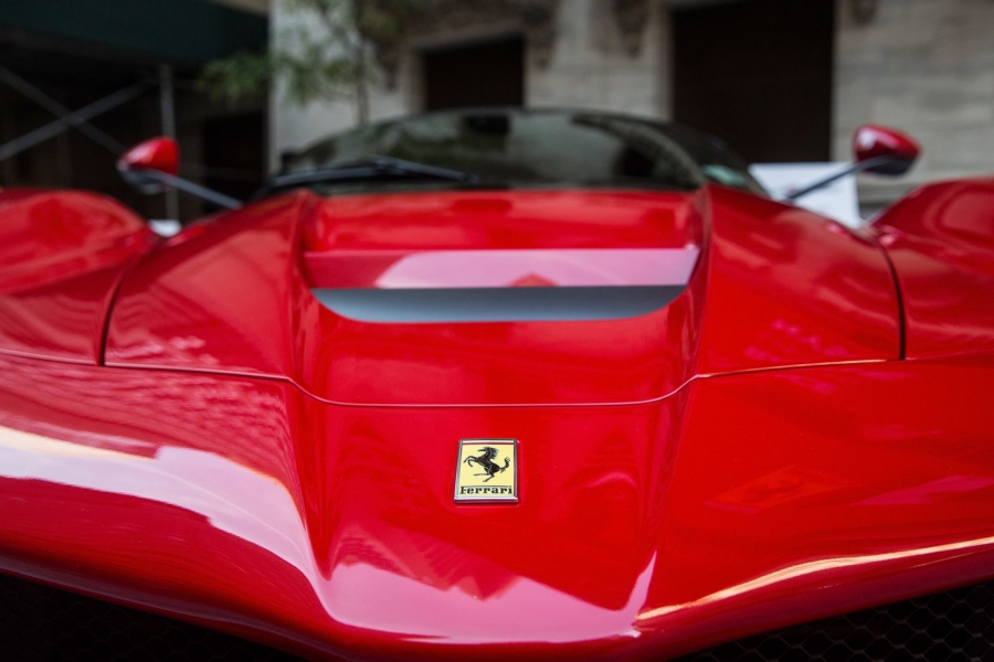 Ferrari: Γίνεται τεχνολογική εταιρεία και σχεδιάζει το μέλλον της στην ηλεκτροκίνηση