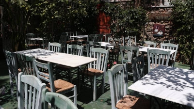 «Αντάρτικο» βουλευτών της ΝΔ - Επιστολή σε Χαρδαλιά για τη μουσική στην εστίαση και απαγόρευση κυκλοφορίας