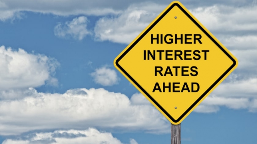 Fed και EKT: Σοκ και δέος από το συνδυασμό υψηλών επιτοκίων και βαθιάς ύφεσης  – Τα σενάριο της ήπιας προσγείωσης «καίγεται»