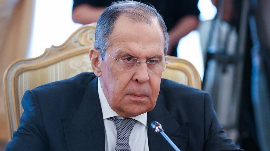 Lavrov (Ρώσος ΥΠΕΞ): Αποκλείεται να αναγνωρίσουμε την ουκρανική κυβέρνηση ως δημοκρατική