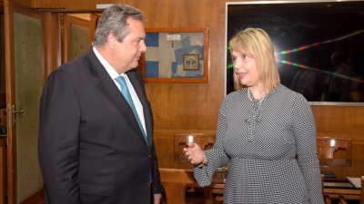 Συνάντηση Καμμένου – Παπακώστα λίγο πριν τον ανασχηματισμό – Σήμα για υπουργοποίηση;