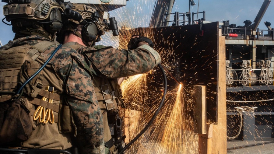 ABC News: Εσπευσμένα στο Hormuz η 31η Εκστρατευτική Μονάδα των ΗΠΑ με 3 πολεμικά πλοία και 20 F-35B