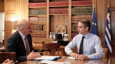 Η Ελλάδα ζητά σύγκληση Συμβουλίου Εξωτερικών Υποθέσεων της ΕΕ - Στο Μέγαρο Μαξίμου ο Δένδιας