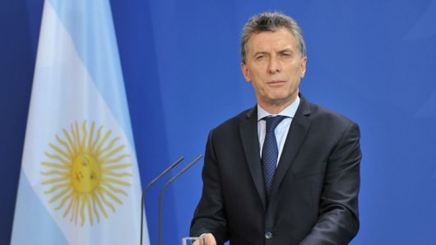 Αργεντινή: Η κρίση αναγκάζει τον πρόεδρο Macri να παραβεί τις αρχές του και να λάβει μέτρα συγκράτησης των τιμών