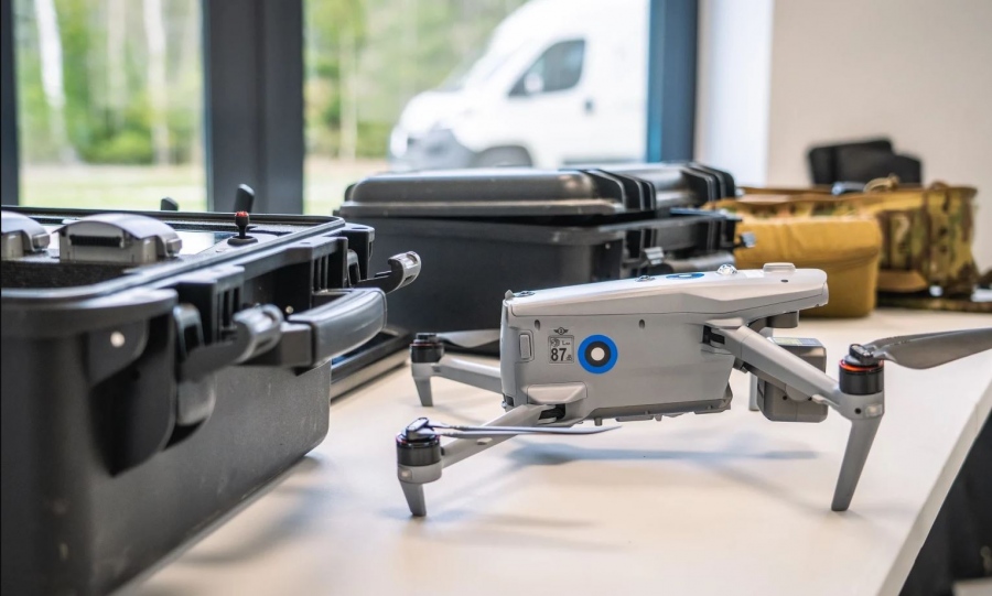 Ο κόσμος αλλάζει, το ίδιο και ο πόλεμος – Η Εσθονία ανοίγει το πρώτο κέντρο εκπαίδευσης για χειριστές drones