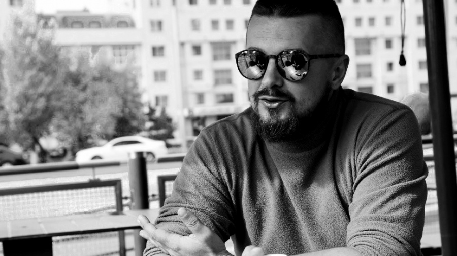 Πασίγνωστος Ουκρανός σκηνοθέτης σκοτώθηκε στις μάχες του Pokrovsk