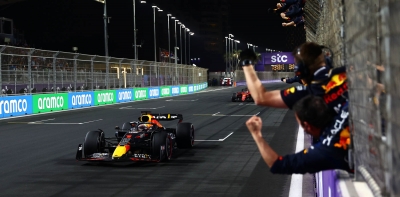GP Σαουδικής Αραβίας: Νίκη για τον Verstappen – Ξανά δυνατή η Ferrari