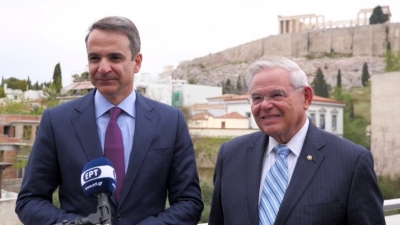 Διαδοχικές επικοινωνίες Μητσοτάκη με Blinken - Menendez για γεωπολιτικές εξελίξεις και επενδύσεις