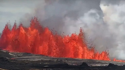 Νέα έκρηξη ηφαιστείου στην Ισλανδία: Εντυπωσιακά βίντεο από πίδακες λάβας