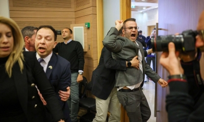 Ισραήλ: Άγριος καβγάς στη βουλή - Τους έβγαλαν «σηκωτούς» από την αίθουσα