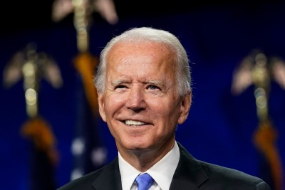 Επική γκάφα Biden σε ομιλία: Περίπου 200 εκατομμύρια άνθρωποι έχουν πεθάνει από κορωνοϊό